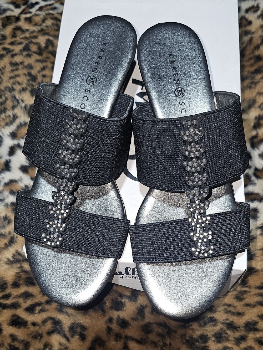 Karen Scott Black Elastic Double-Strap Sandals with Silver Footbed